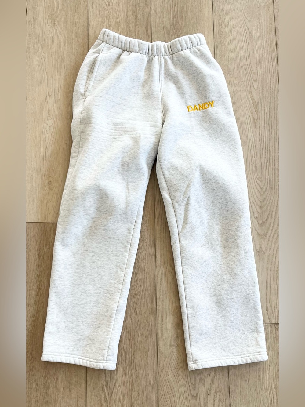 Dandy Worldwide Guide Gift Giving Sweatpants
Heather Gray Embroidered Size XS